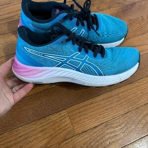 ASICS Gel Excite 8 Shoes women’s size 7